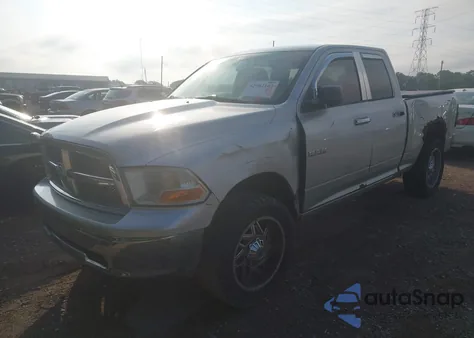 2010 Dodge Ram 1500 Slt/Sport/Trx z USA, uszkodzony, nr VIN 1D7RV1GP9AS105570